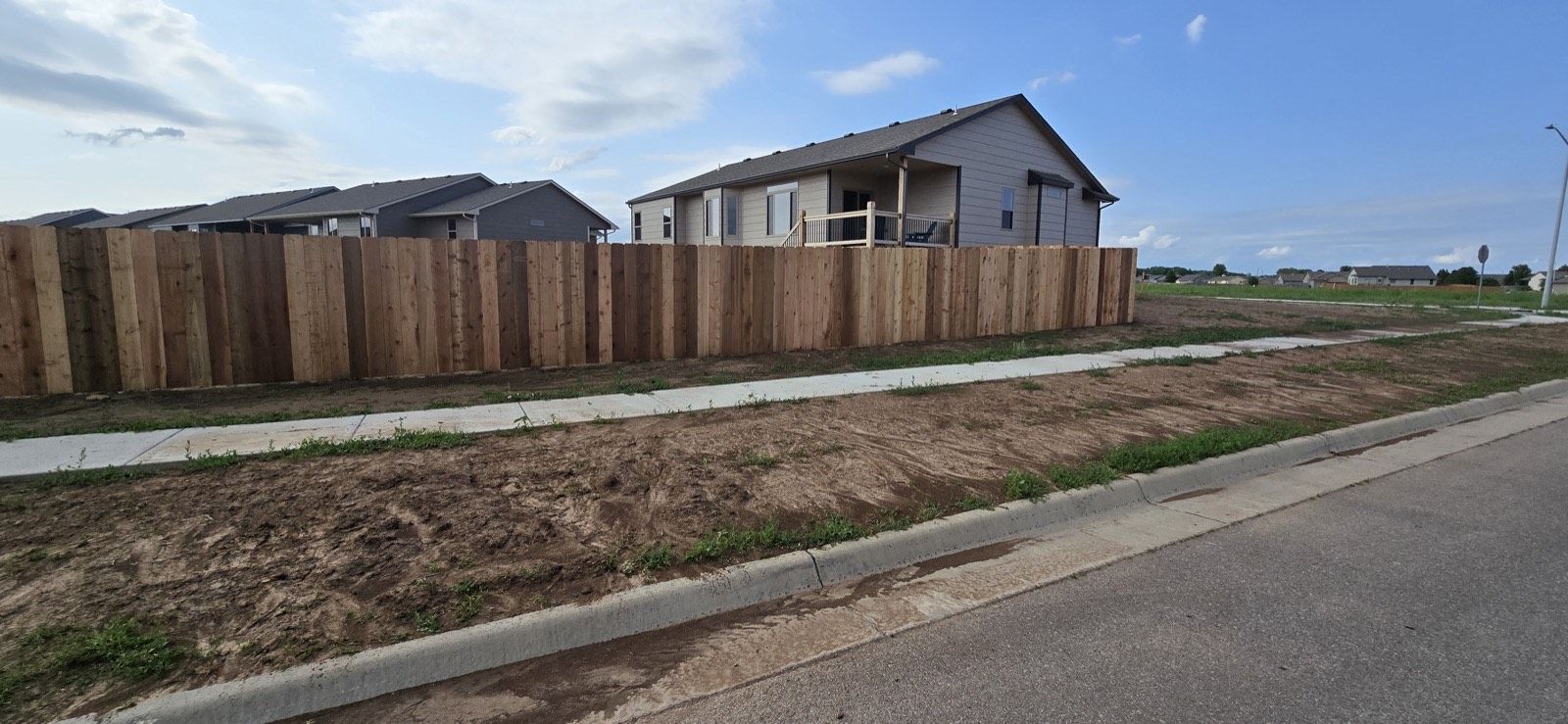 Completed Elite Fencing and Decks project 11