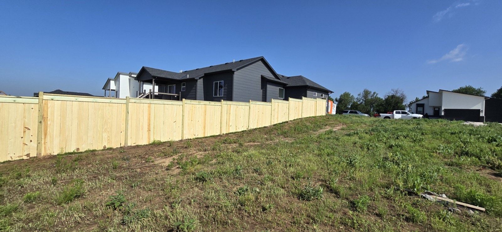 Completed Elite Fencing and Decks project 16